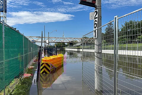 Flooded lake shore Boulevard West